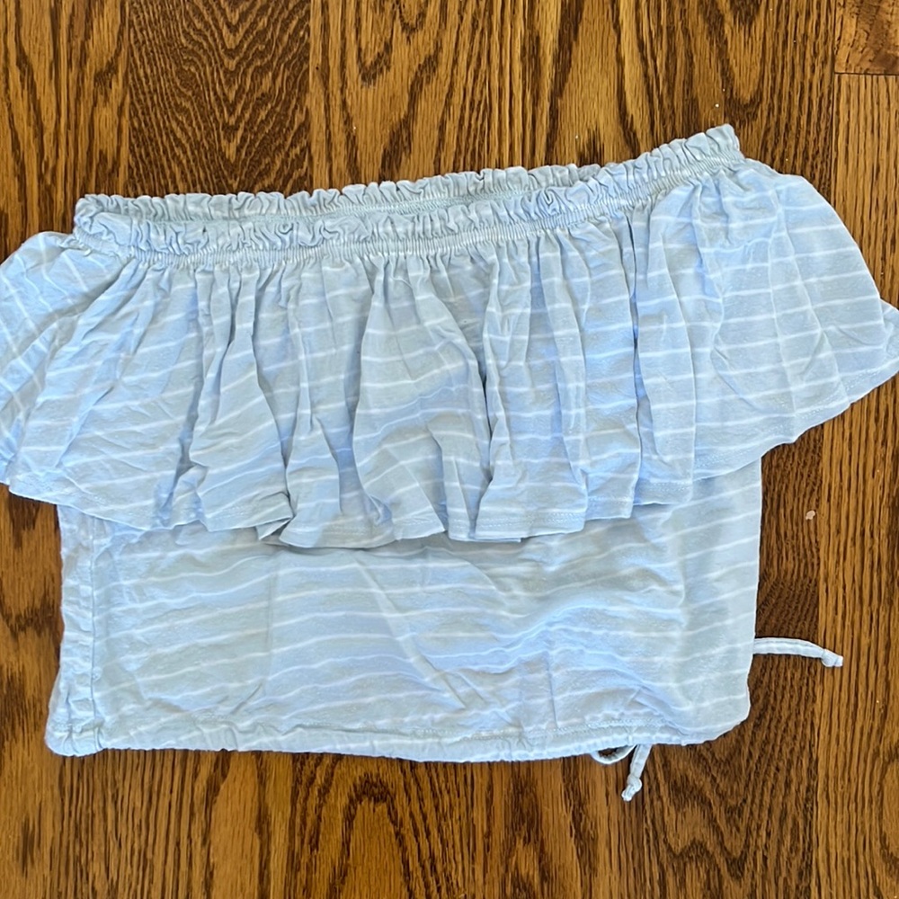 Abercrombie and Fitch ruffled cropped tube top